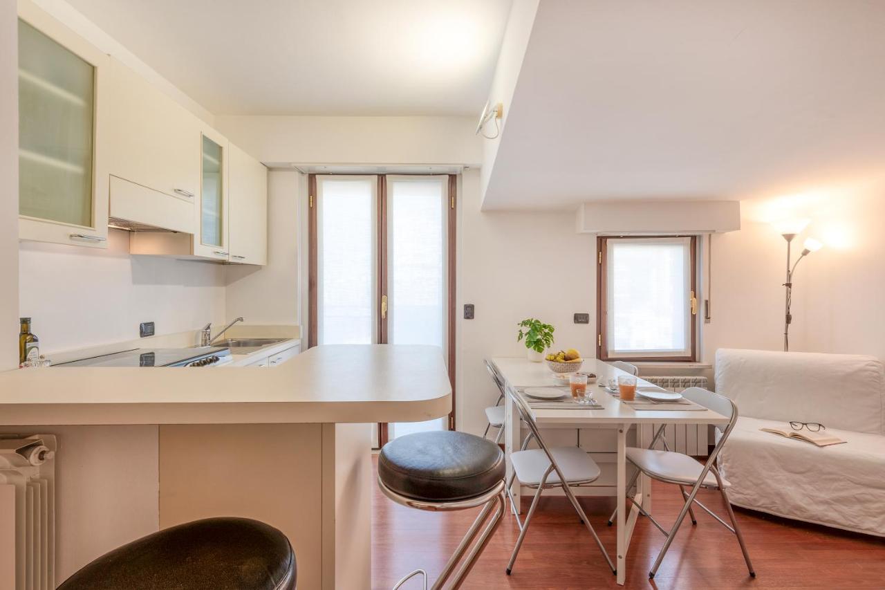Ferienwohnung Ferrucci, 6 - Monolocale Al Settimo Cielo Mailand Exterior foto